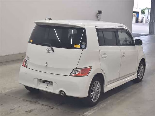 TOYOTA BB