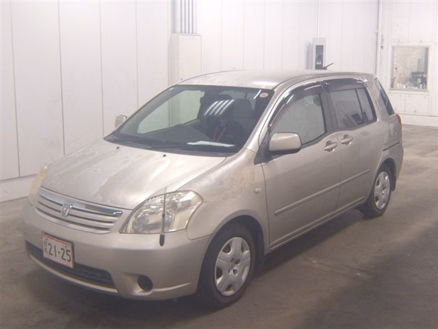 TOYOTA RAUM