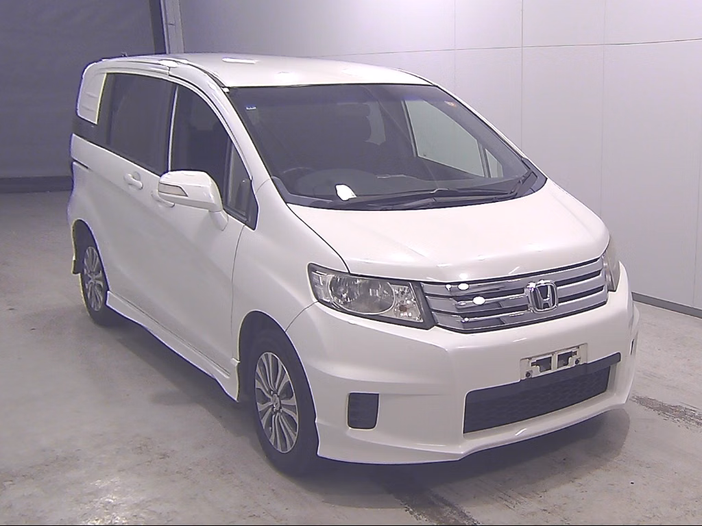HONDA FREED SPIKE