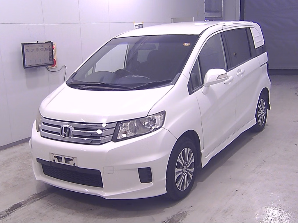 HONDA FREED SPIKE