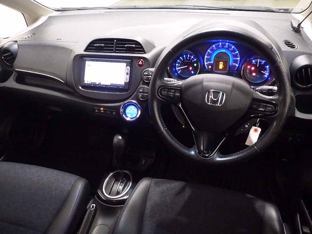 HONDA FIT SHUTTLE