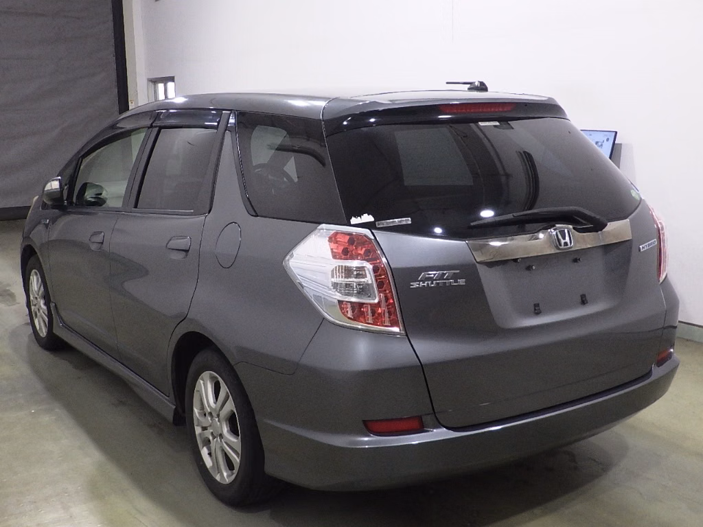 HONDA FIT SHUTTLE