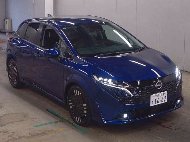 Nissan Aura