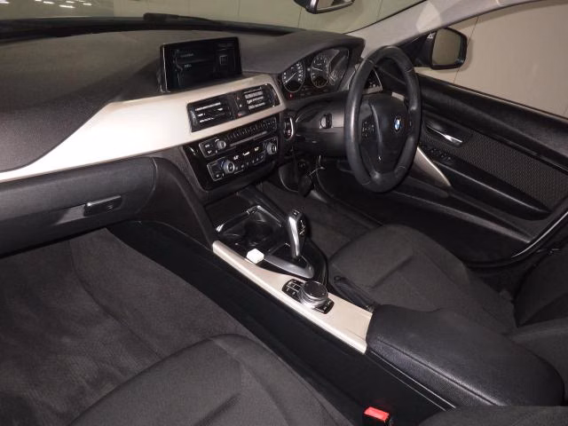 BMW 3-SERIES