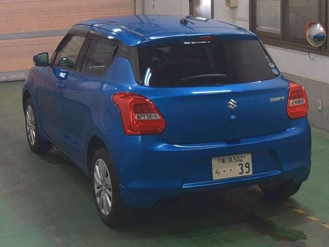 SUZUKI SWIFT