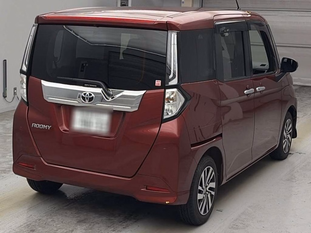 TOYOTA ROOMY