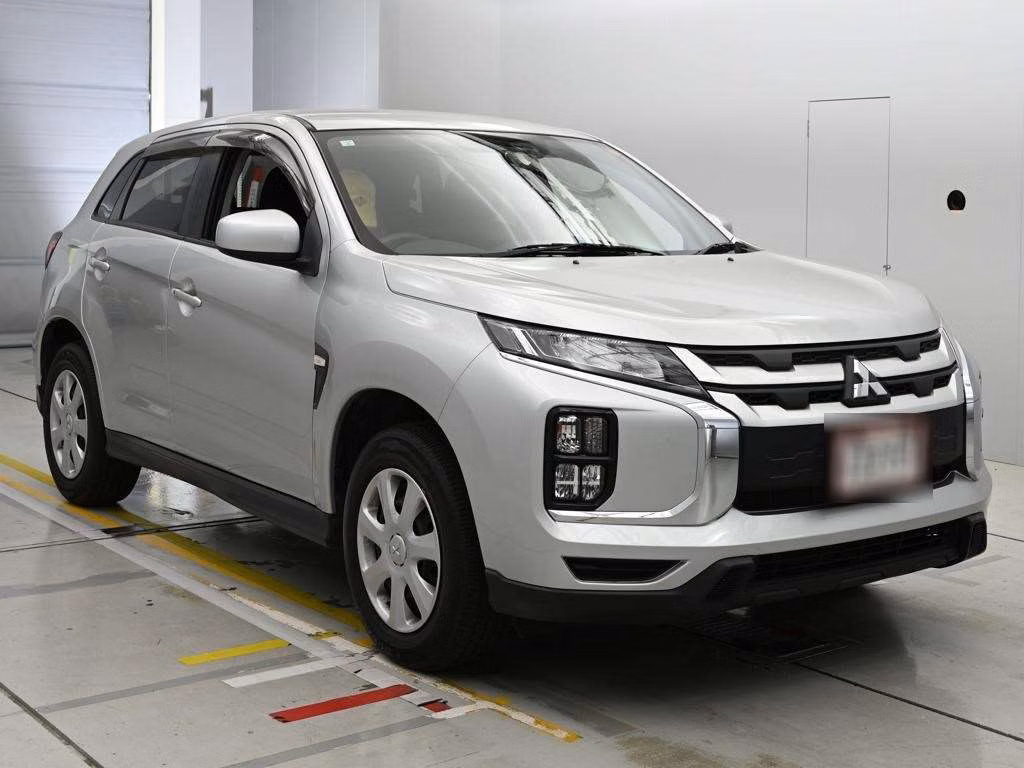 MITSUBISHI RVR