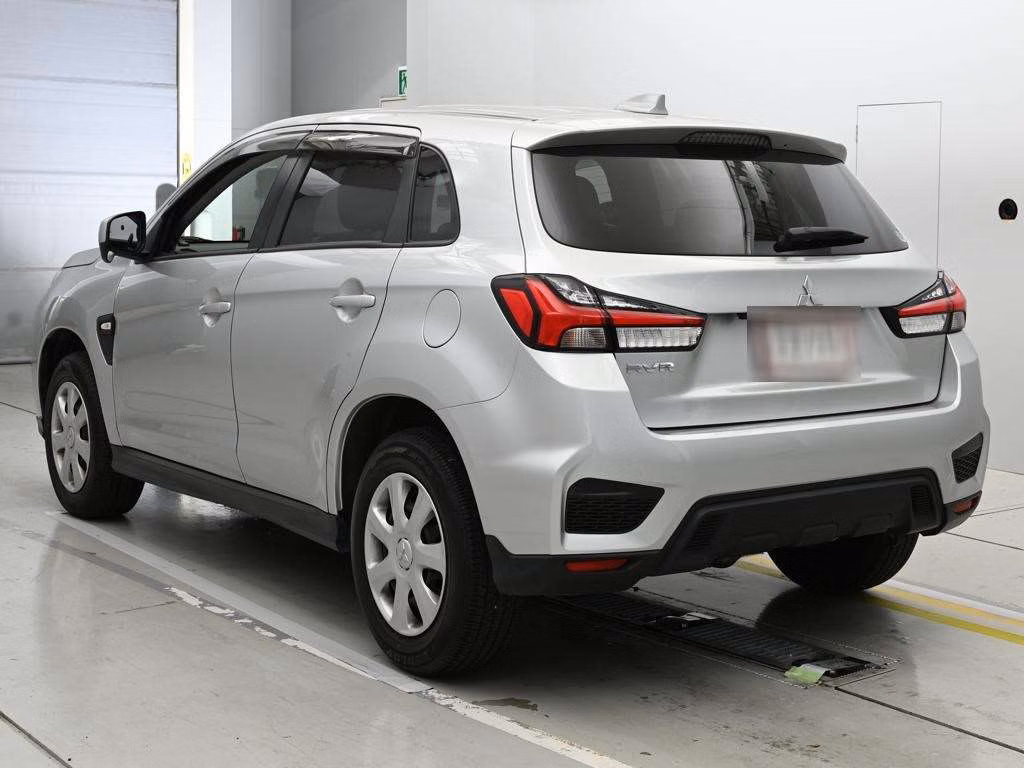 MITSUBISHI RVR