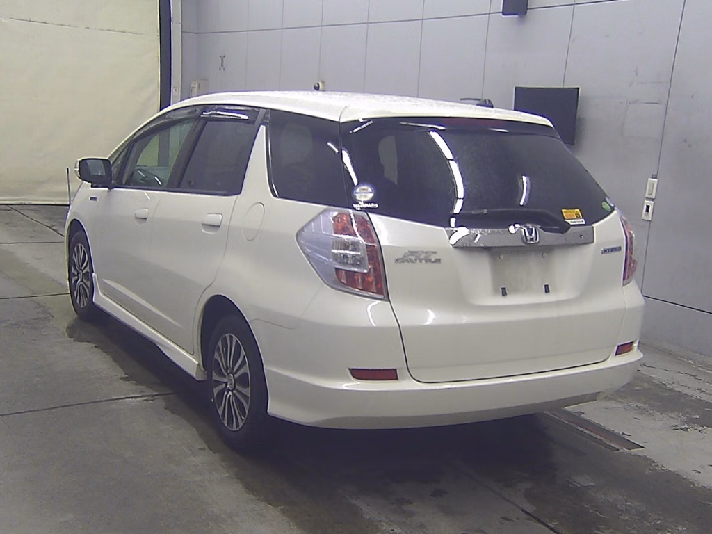 HONDA FIT SHUTTLE
