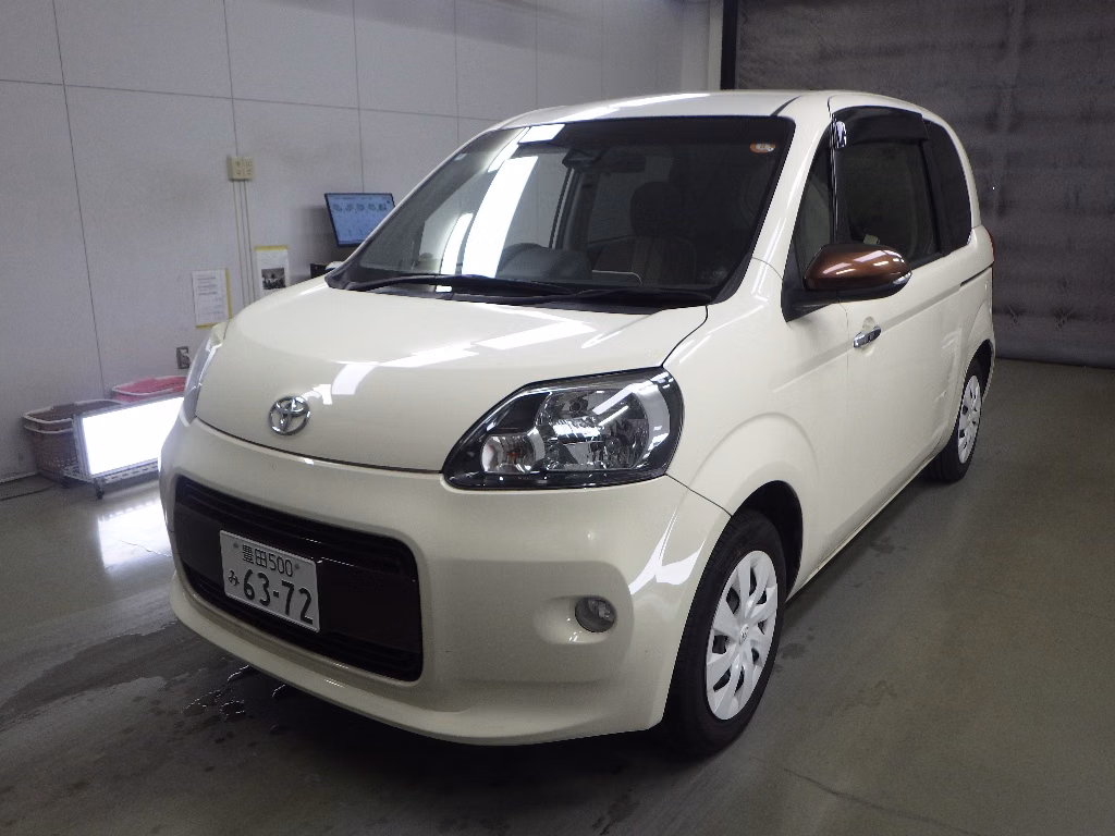 TOYOTA PORTE
