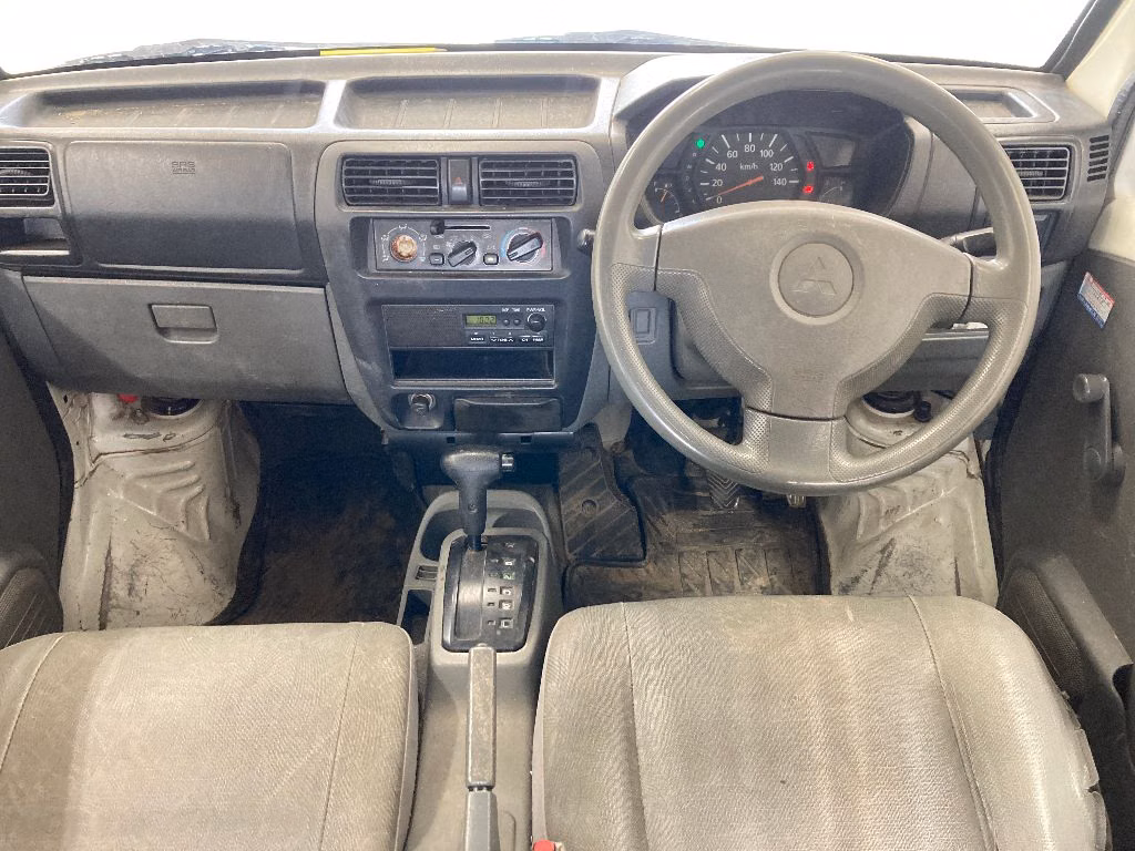 MITSUBISHI MINICAB