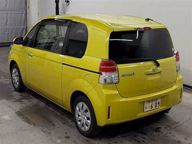 TOYOTA SPADE