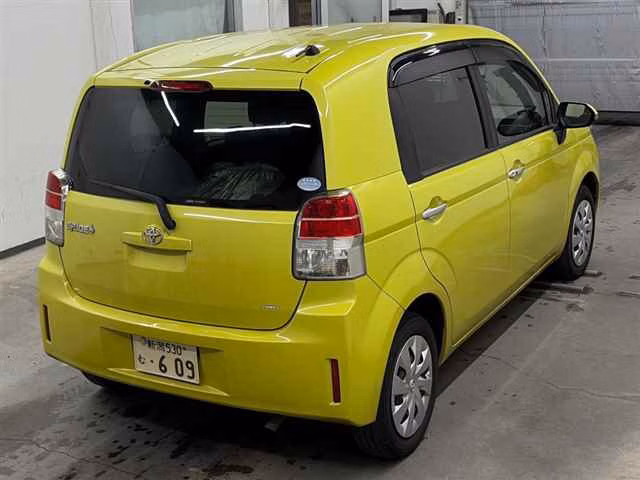TOYOTA SPADE