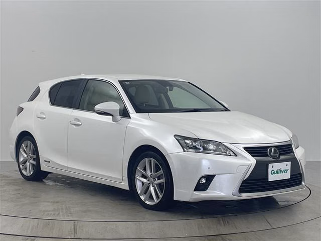 LEXUS CT200H