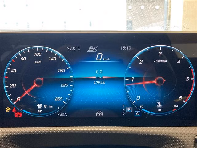 MERCEDES-BENZ CLA-CLASS