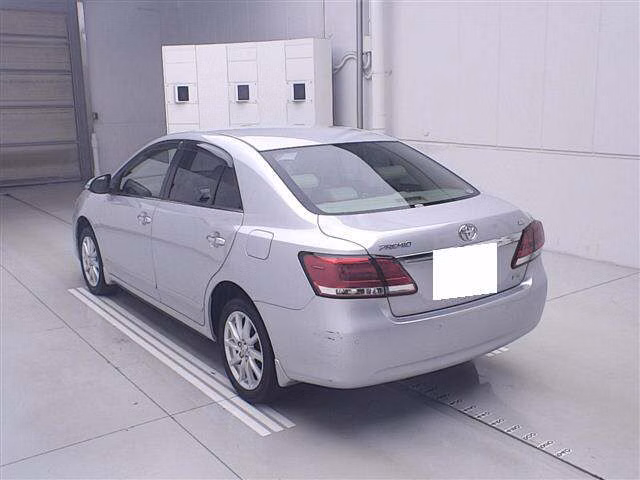 TOYOTA PREMIO