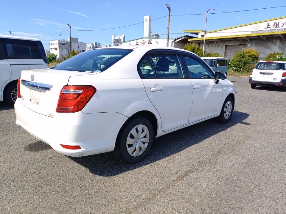 TOYOTA COROLLA AXIO