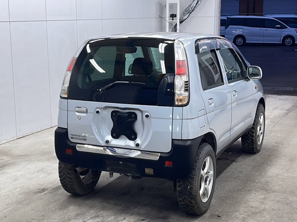 DAIHATSU TERIOS KID