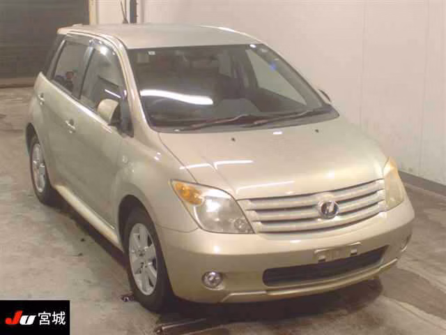 TOYOTA IST