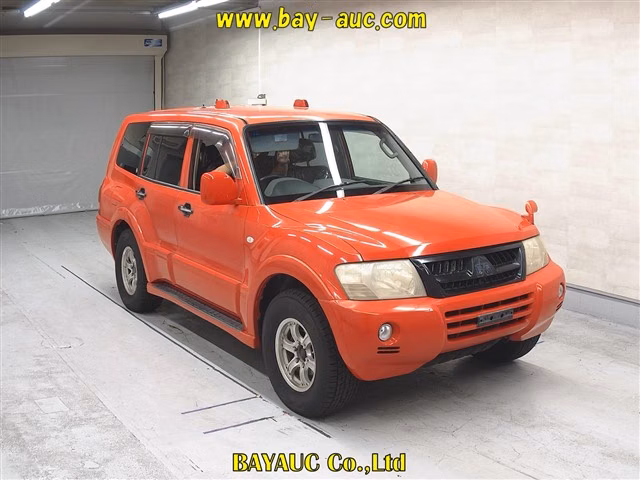 MITSUBISHI PAJERO
