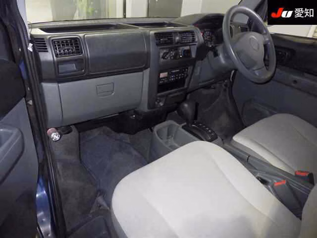 MITSUBISHI TOWN BOX