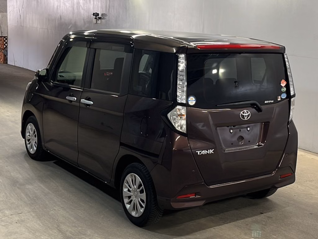 TOYOTA TANK