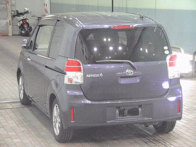 TOYOTA SPADE