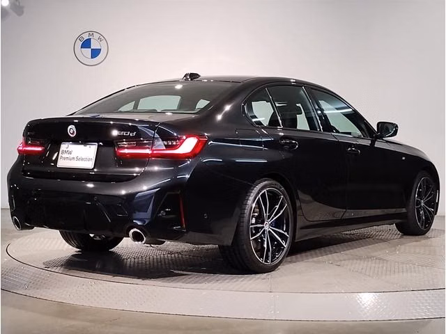 BMW 3-SERIES