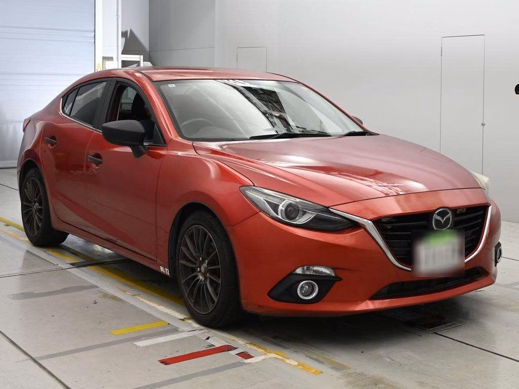 MAZDA AXELA