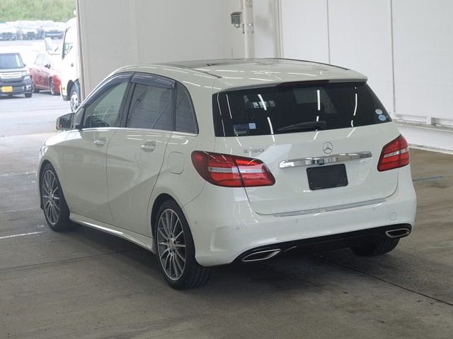 MERCEDES-BENZ B-CLASS