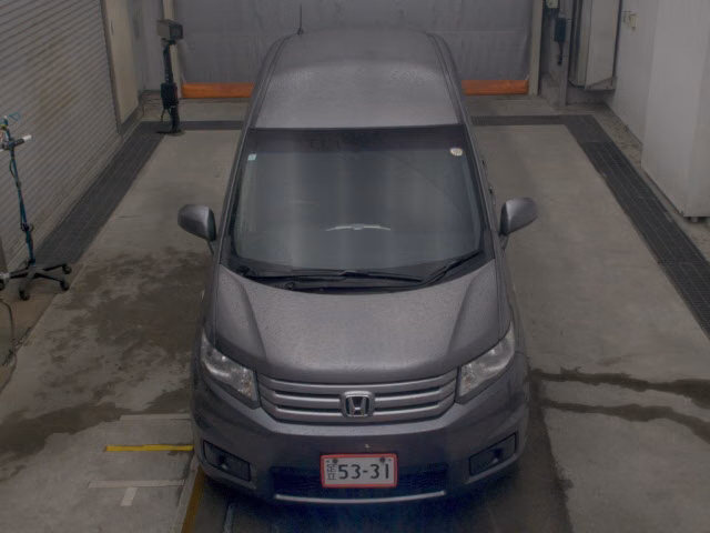 HONDA FREED SPIKE