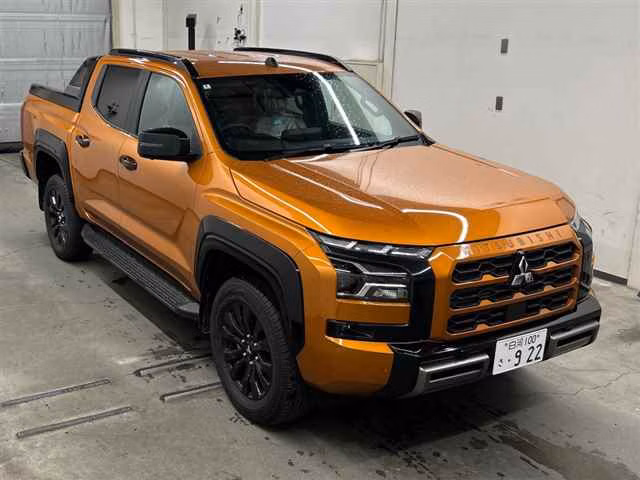MITSUBISHI TRITON