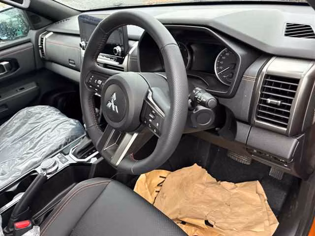 MITSUBISHI TRITON