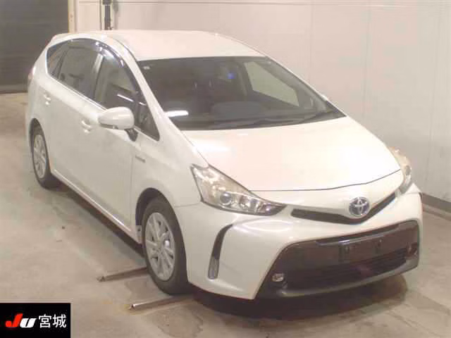 TOYOTA PRIUS ALPHA