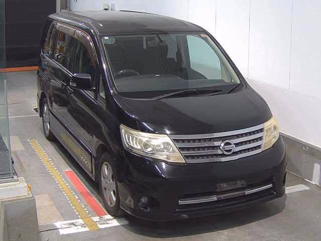 NISSAN SERENA