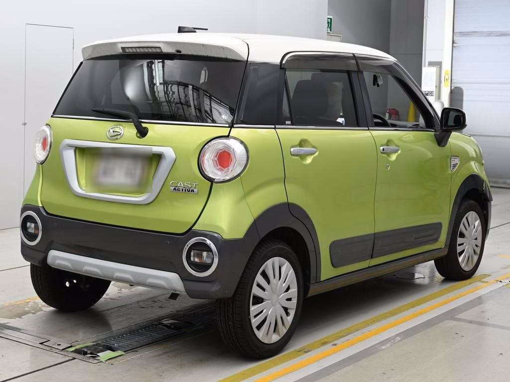 DAIHATSU CAST