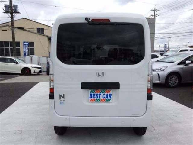 HONDA N-VAN