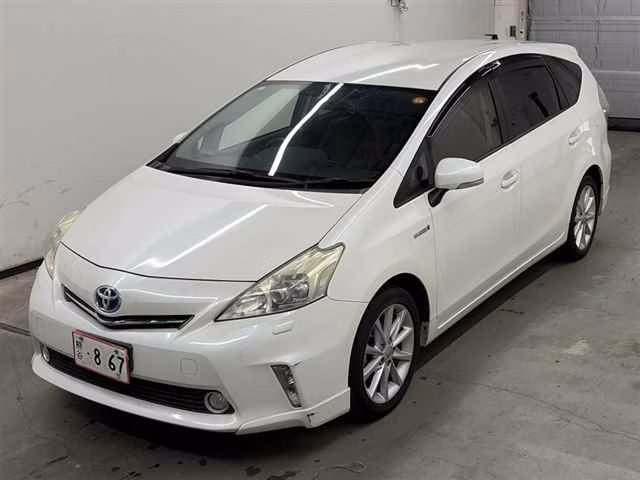 TOYOTA PRIUS ALPHA