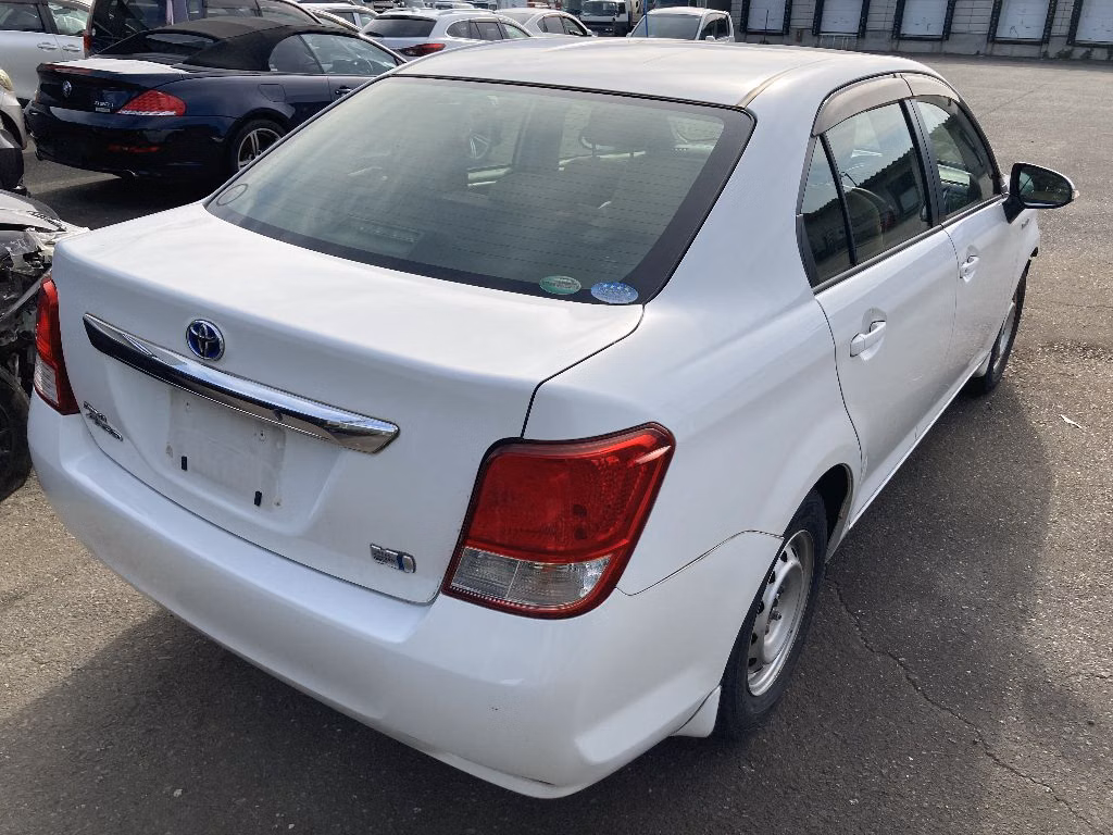 TOYOTA COROLLA AXIO