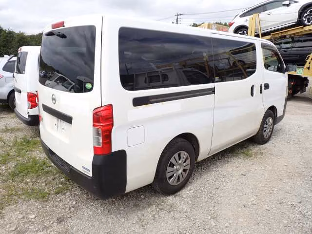 NISSAN NV350 CARAVAN