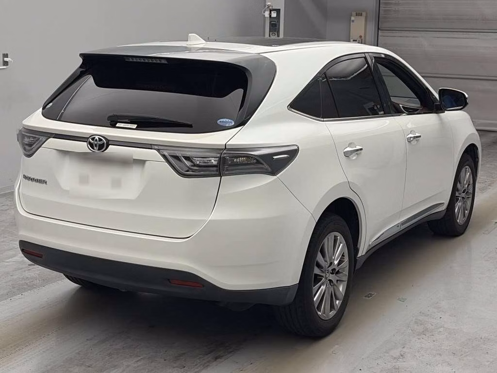 TOYOTA HARRIER
