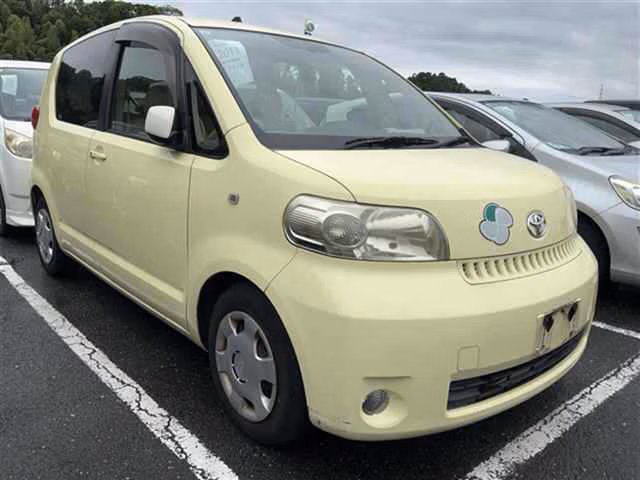 TOYOTA PORTE
