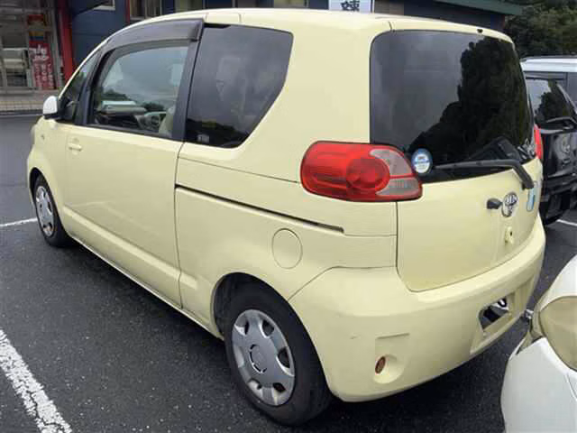 TOYOTA PORTE