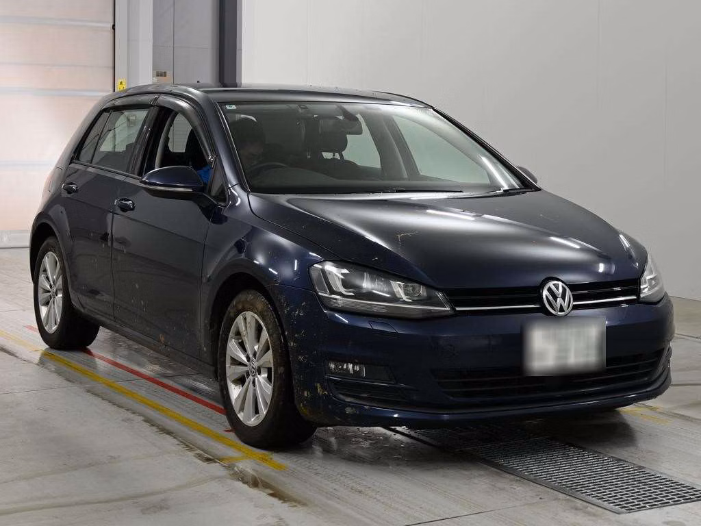 VOLKSWAGEN GOLF