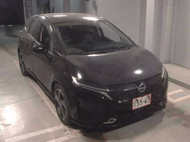 Nissan Aura