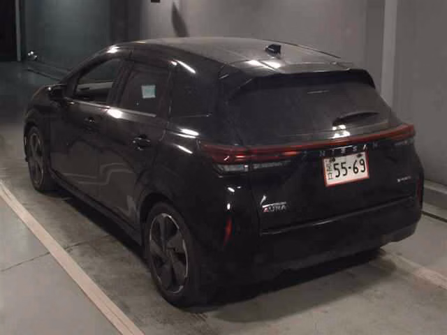 Nissan Aura