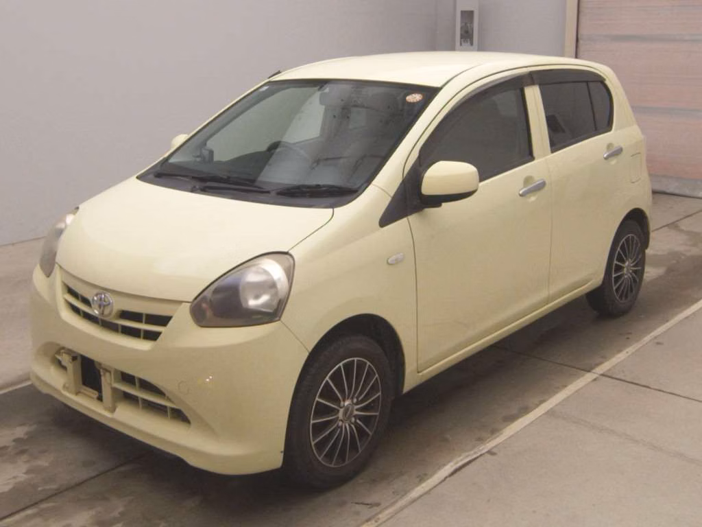 TOYOTA PIXIS EPOCH