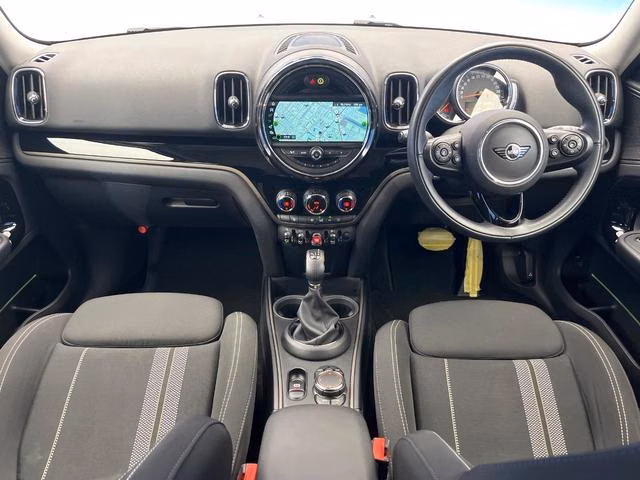 MINI CROSSOVER