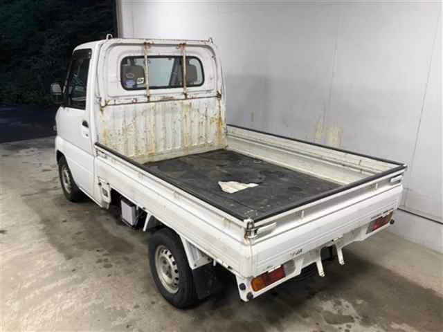 NISSAN CLIPPER