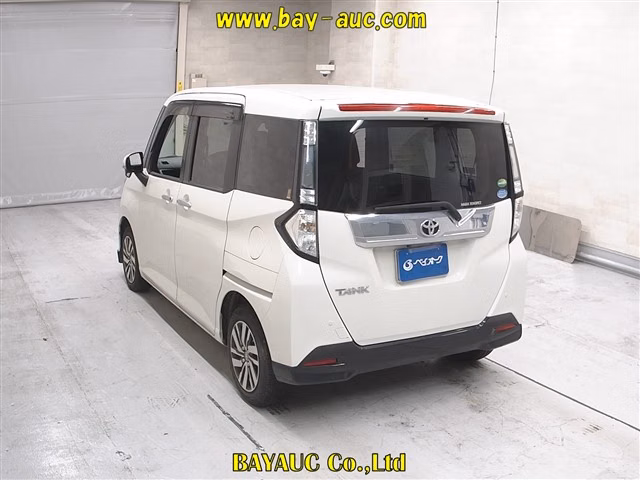TOYOTA TANK